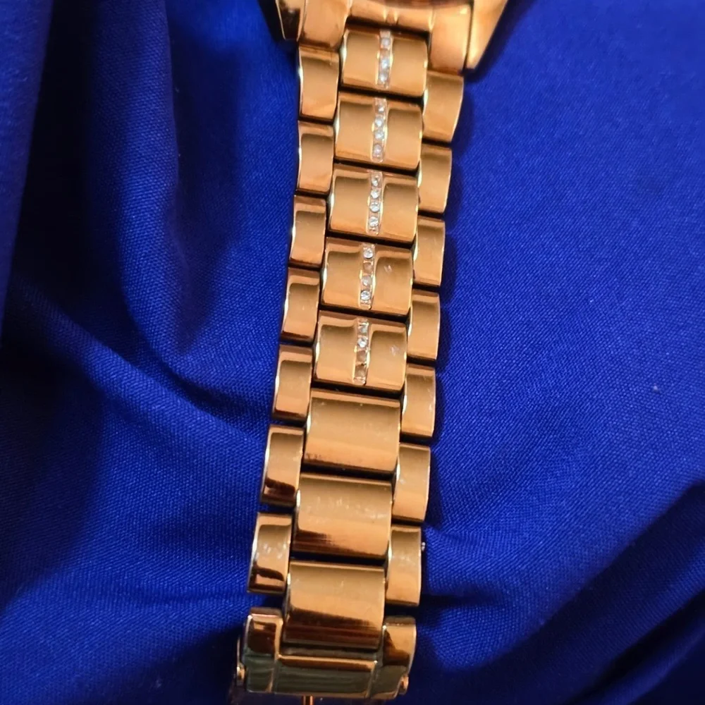 Michael Kors Lauryn Rose Gold 38mm Luxury Womens Watch New battery